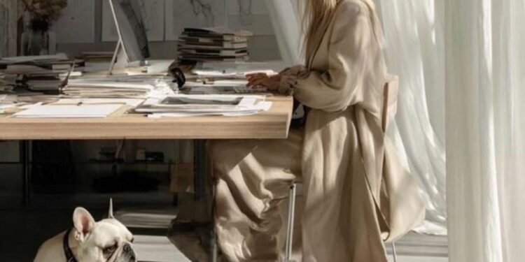 L’élégance tranquille de celles qui choisissent la paix