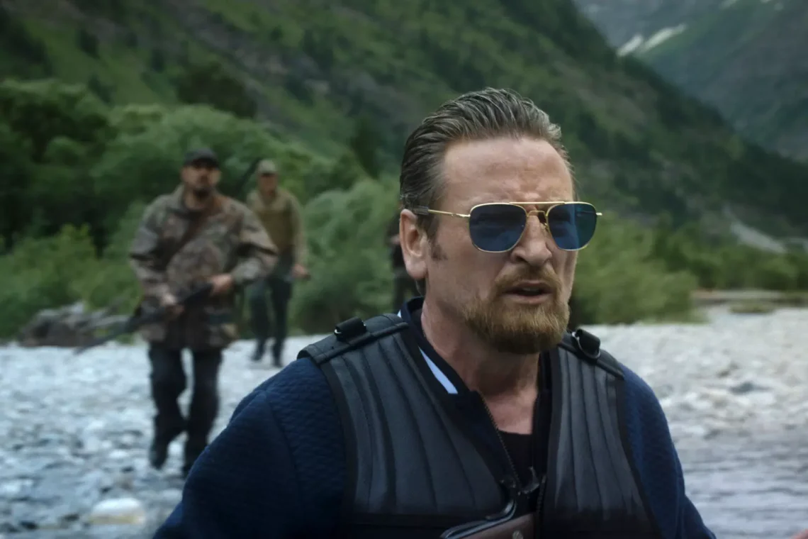 Traqués : après la polémique, le thriller porté par Mélanie Laurent et Benoît Magimel arrive enfin sur Apple TV